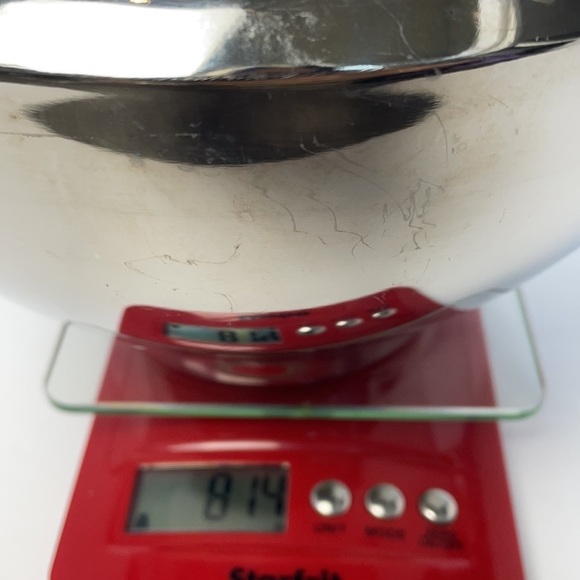 Hammered Metal Double Wall Round Decorative Bowl 9” x 5.5” - Picture 5 of 9